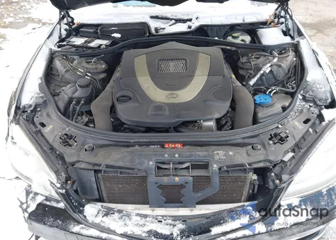 2010 Mercedes-Benz S 550 4Matic z USA, uszkodzony, nr VIN WDDNG8GB5AA314073